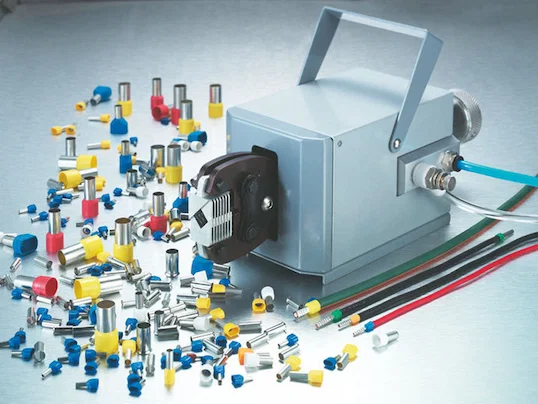 آلة كبس أطراف هوائية 6-4 - آلة كبس نصف آلية